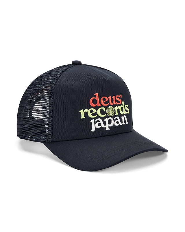 D261MHA198-StrataTrucker-Black