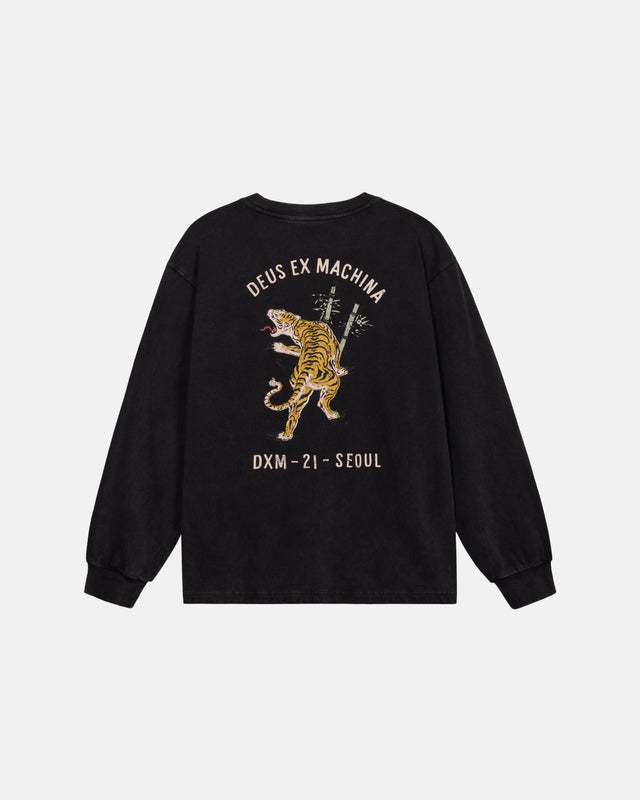 D261ULT220-Roar_LS_Tee-Black