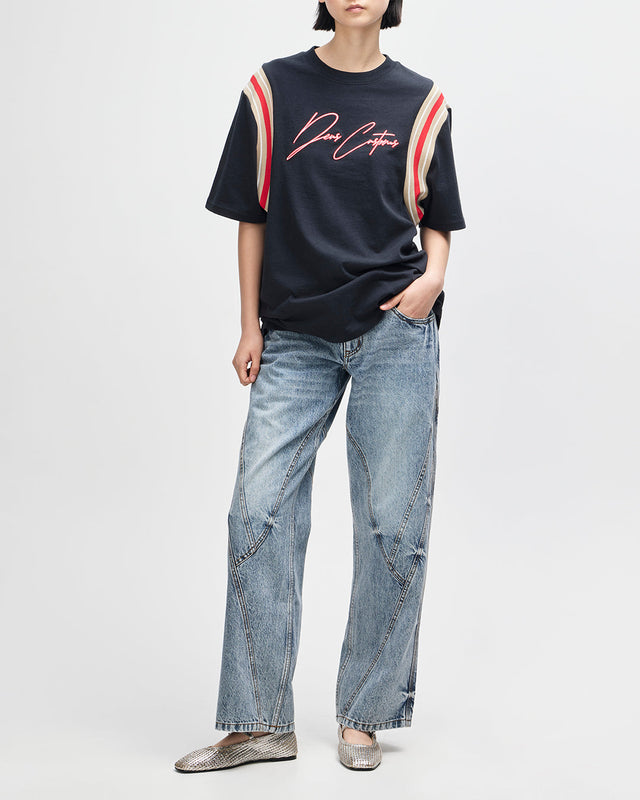 Debute Tee - Black